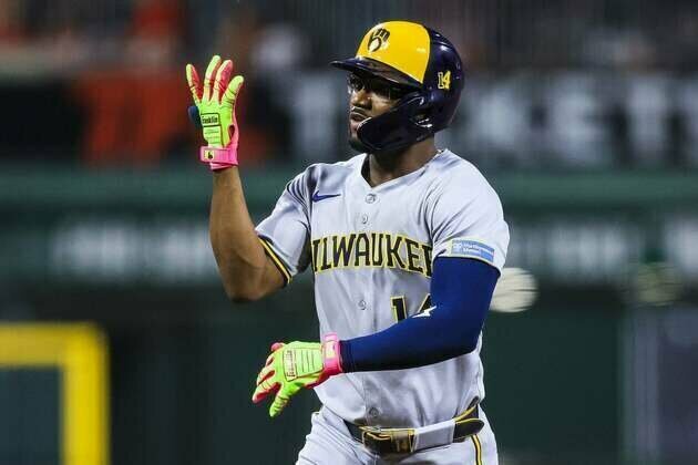 Brewers put 14-game win streak on line in finale vs. Reds