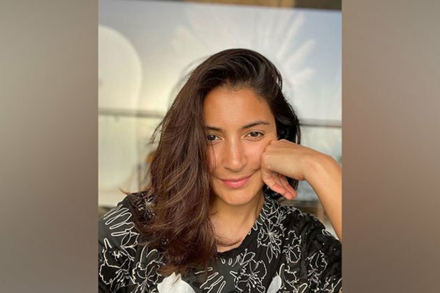 Anushka Sharma shares tanned selfie after her 'Chakda Xpress' training session