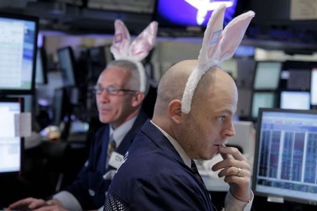 U.S. stocks slide as investors focus on Easter holidays 