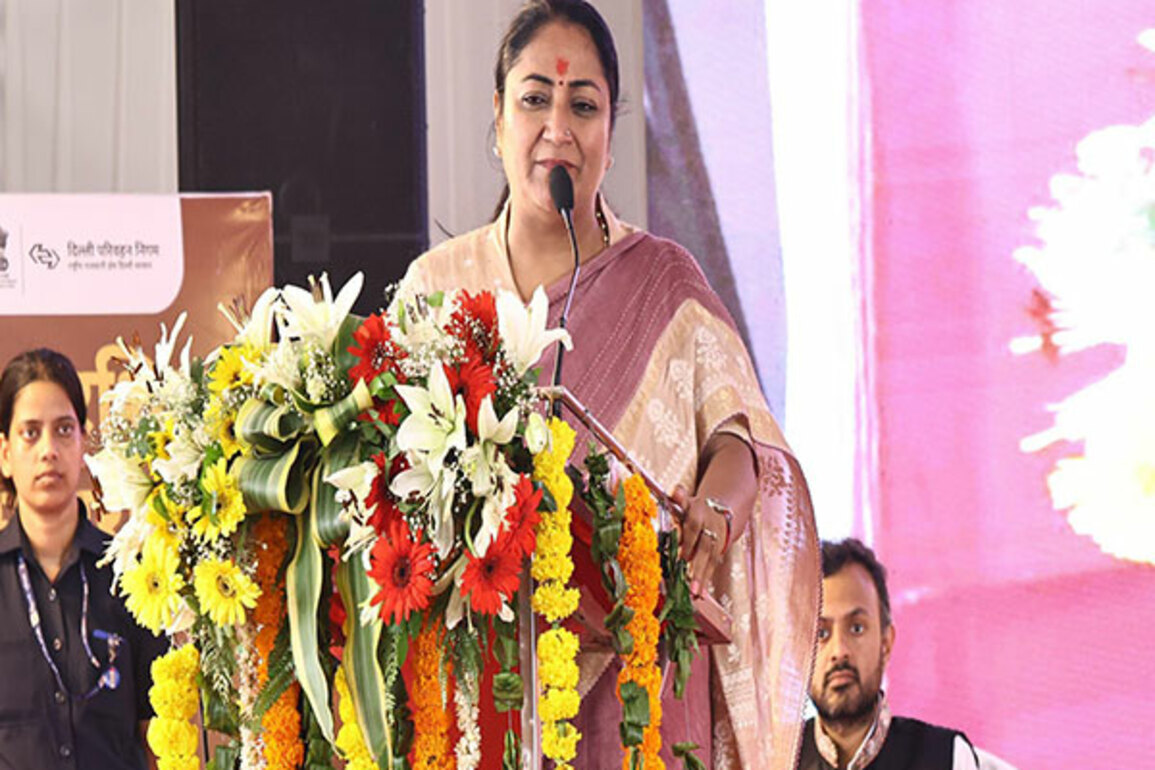 "Will reduce pollution... clean Yamuna... give all facilities to residents": Delhi CM Rekha Gupta