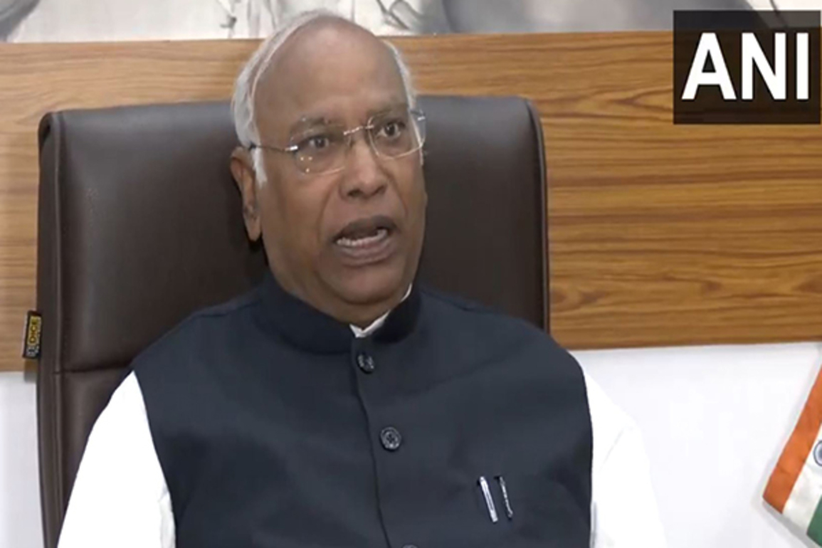 "Reflects Government's unwillingness to conduct it": Mallikarjun Kharge raises concerns on delayed census