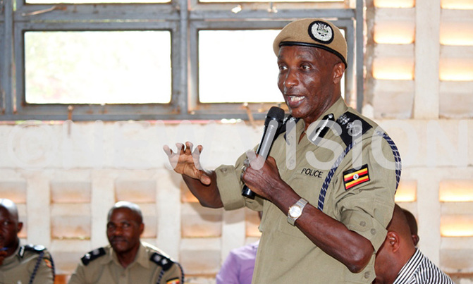 Kayihura tips university students on community policing Kayihura tips university students on community policing