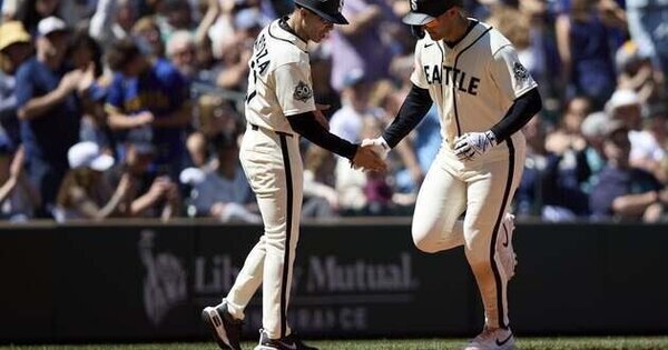 Mariners pull out 10-inning win to sweep Diamondbacks