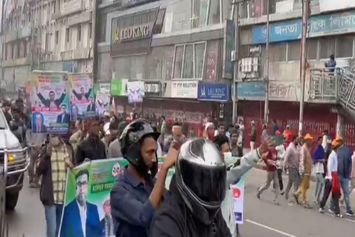 Bangladesh: Massive crowds gather as Tarique Rahman arrives in Dhaka today