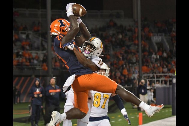 Chase Brown sets Illinois record in shutout of Chattanooga