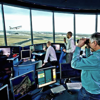 US offers incentives to boost air traffic hiring, retention