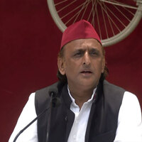 "Foreign policy is weak": Akhilesh Yadav slams Centre over H-1B visa fee hike