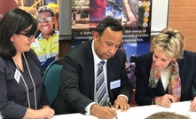  Daniel Tucker, Sabina Shugg and regional development minister Alannah MacTiernan at the signing