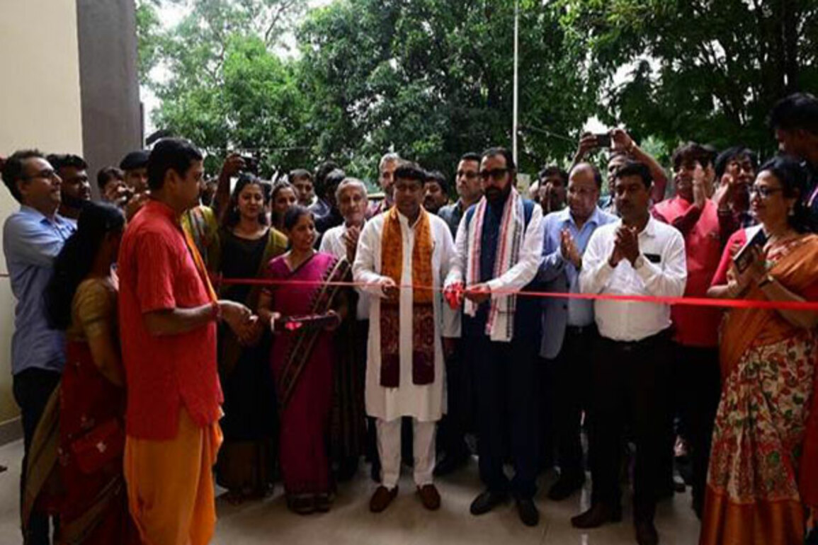 MoS for AYUSH Prataprao Jadhav inaugurates 400-seated UG boys' hostel at National Institute of Homoeopathy