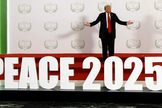 Clinton hails Trump for Gaza peace deal