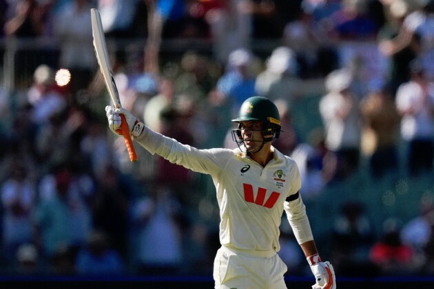 Aussie keeper Carey stands 128 run short of Gilchrist's 24-year-old calendar year record ahead of MCG Test