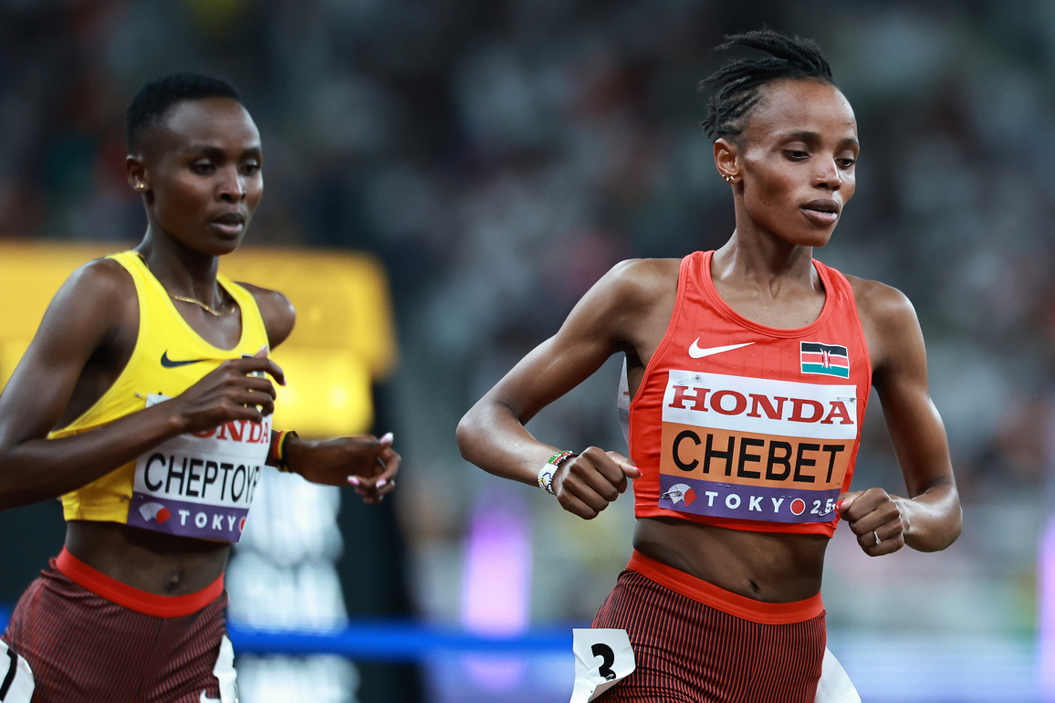 (SP)JAPAN-TOKYO-ATHLETICS-WORLD ATHLETICS CHAMPIONSHIPS-WOMEN'S 5000M-HEAT