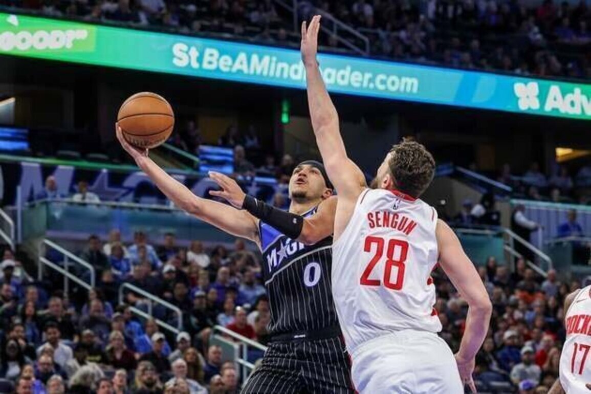Kevin Durant powers for 40 as Rockets earn comeback win at Magic