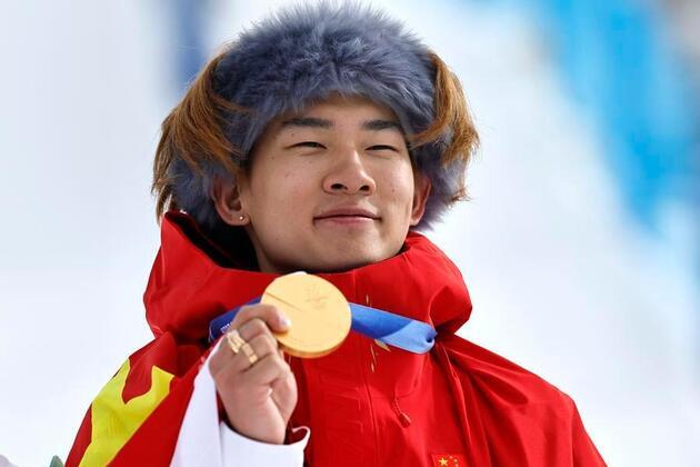 China Sports Weekly (2.15-2.21)