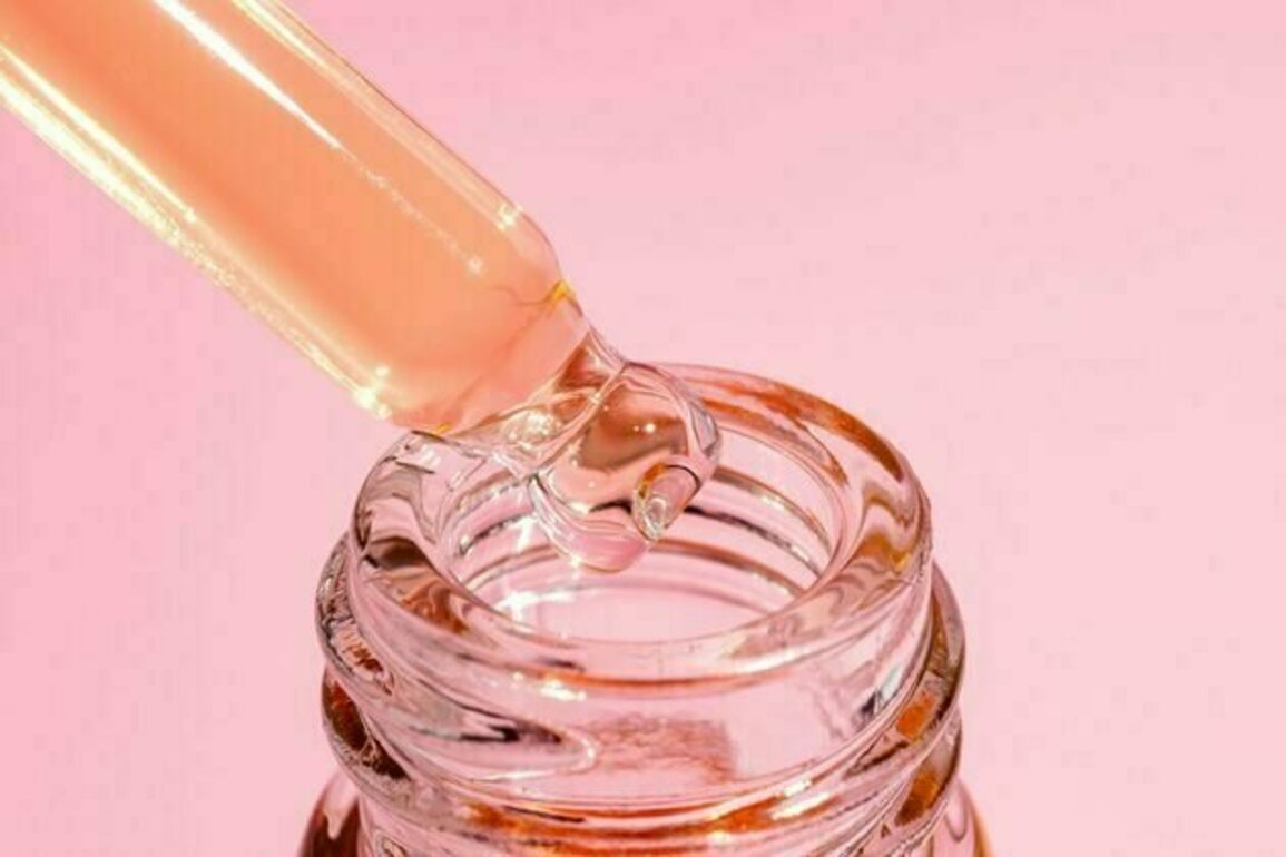 What is retinol? And will it make my acne flare? 3 experts unpack this trendy skincare ingredient