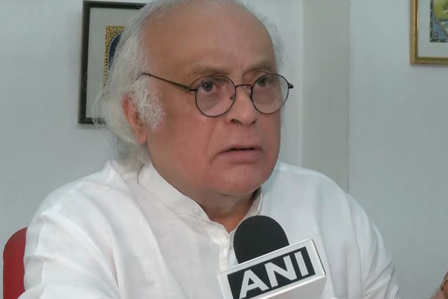 PM Modi does "taareef" while Trump keeps imposing 'tariffs': Congress' Jairam Ramesh