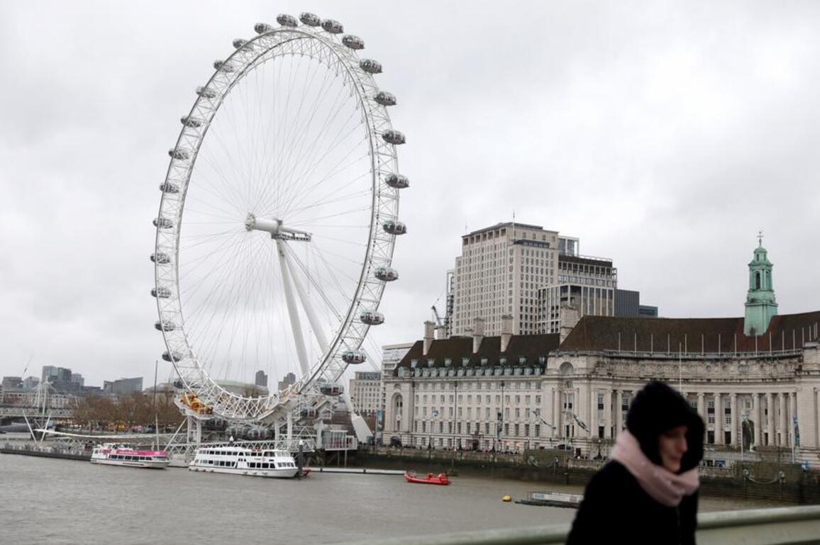 Economic Watch: UK economy weakens amid sluggish consumption, investment