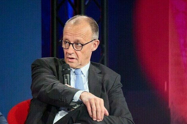 Ukraine can strike deep inside Russia using German weapons  Merz