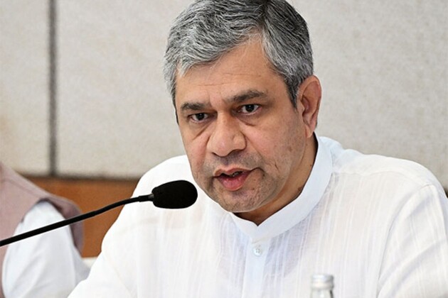 "Will lead to brighter future": Ashwini Vaishnaw lauds India-US trade agreement, calls it "a win-win deal"