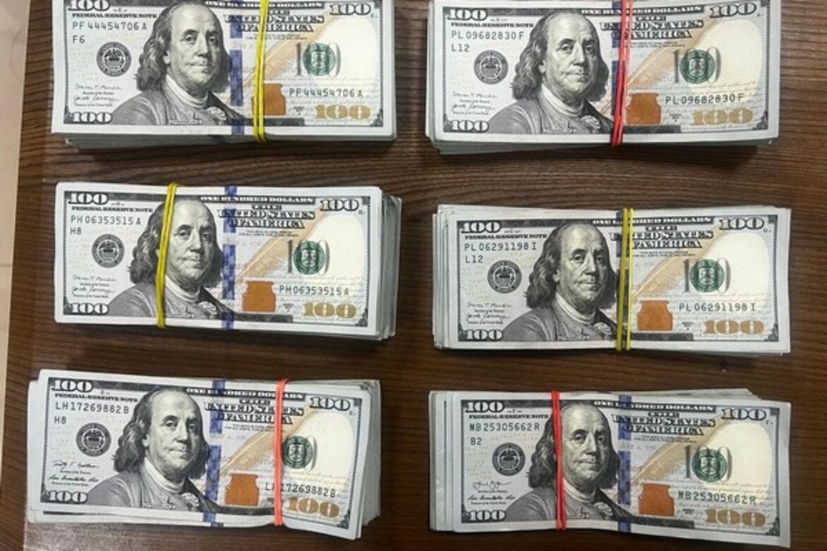 DRI seizes foriegn currency worth Rs 35.40 lakh from passenger at Amritsar airport