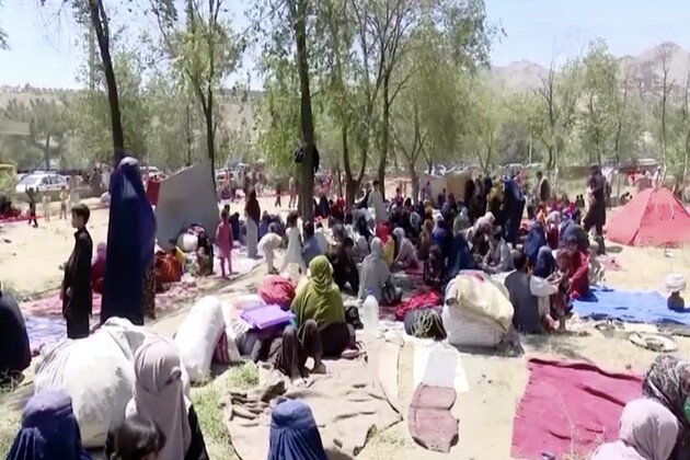Surge of returning refugees deepens shelter crisis in Afghanistan