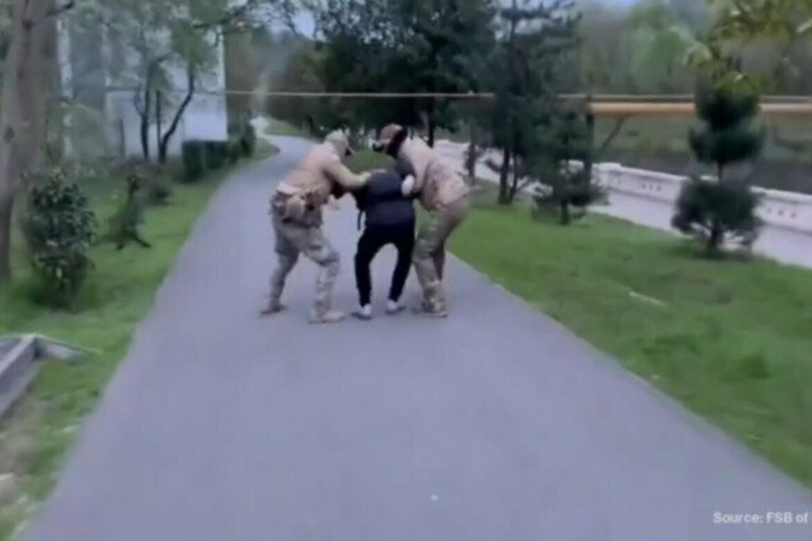 Spy for Ukraine from EU state detained in Russia FSB