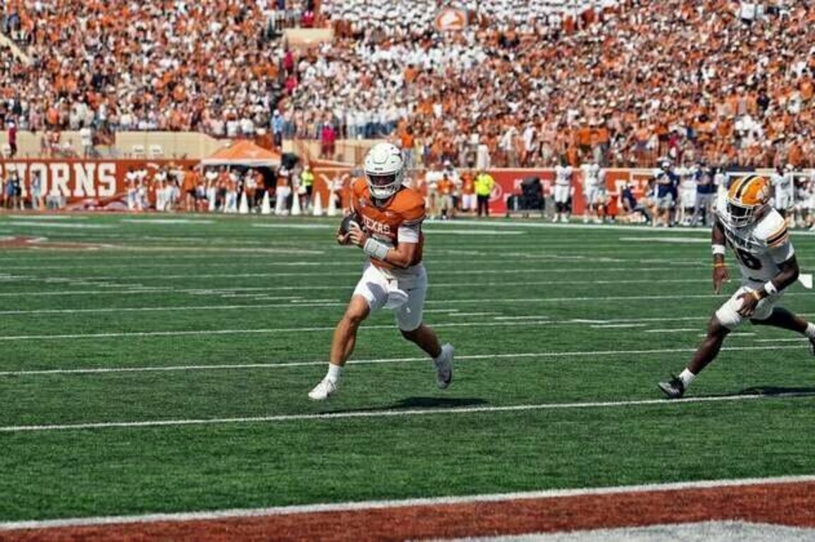 Arch Manning overcomes slow start to lead No. 7 Texas past UTEP