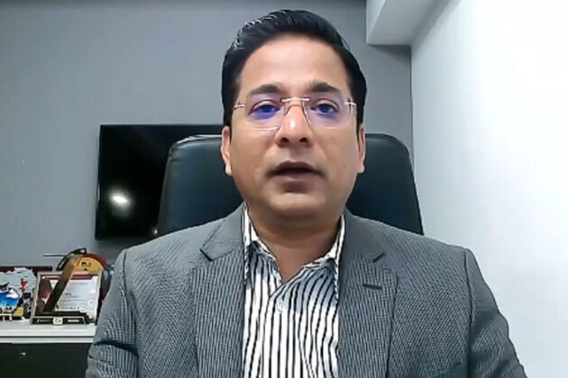 Share markets may remain in pressure for next few quarters amid crude and AI risks: Axis Direct's Rajesh Palviya