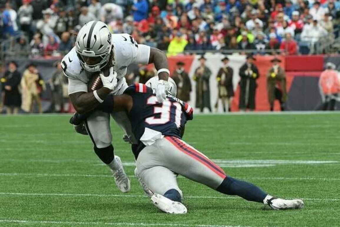 Raiders expect 'way better' version of RB Ashton Jeanty in Week 2