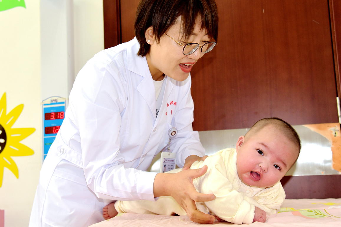 #CHINA-INT'L NURSES DAY-NURSE WORK (CN)