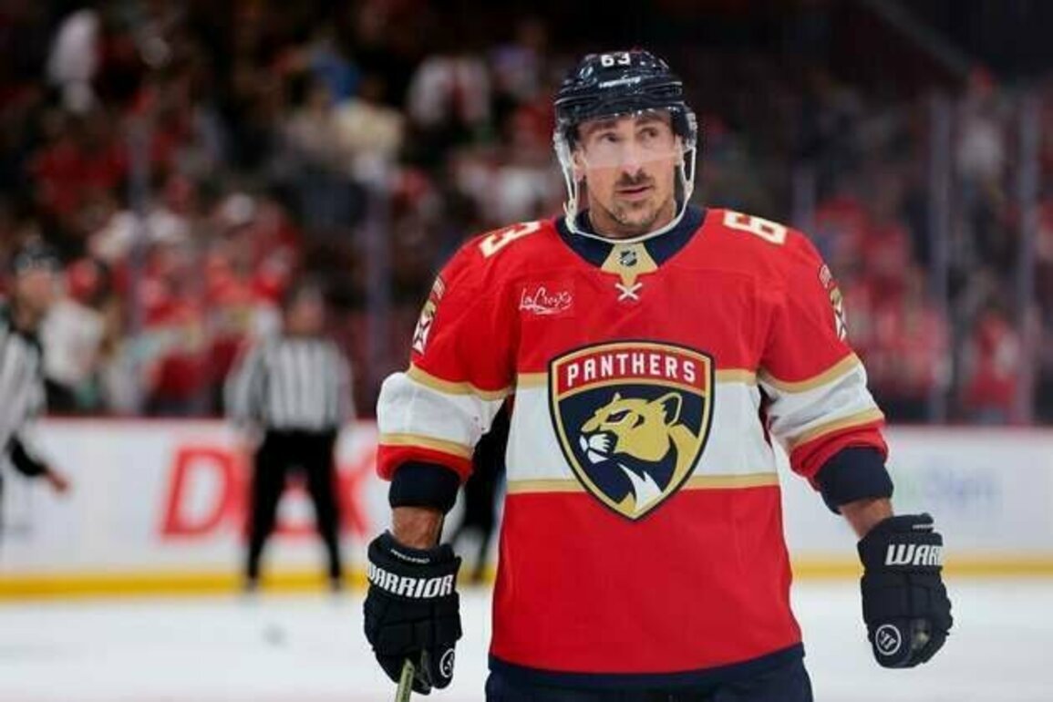 16 Panthers record a point in 8-5 slugfest win over Canucks