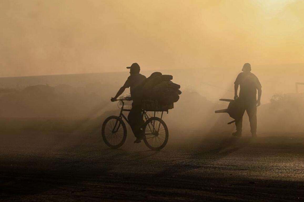 Mideast in Pictures: Uprooted -- Gazans on the road to elsewhere