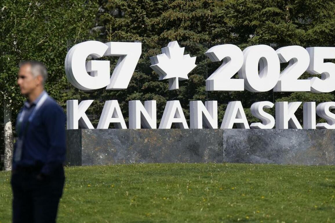 G7 leaders gather in Canada for a summit