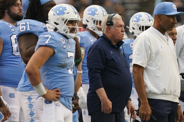 Five-star Zach Rice, top OT in 2022, commits to UNC