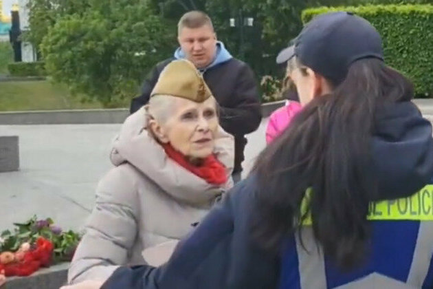 Ukraine detains pensioner honoring Victory Day 
