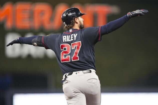 Braves crush Janson Junk, Marlins in runaway win