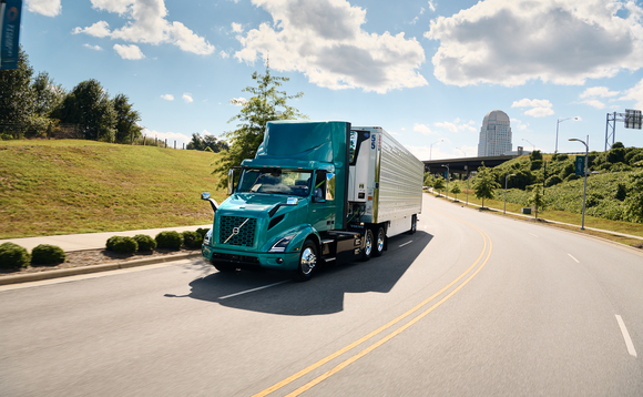The new Volvo VNR Electric has a range of up to 440 km and faster charging than its predecessor (credit: Volvo Trucks)