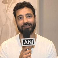 "Shah Rukh Khan was my inspiration when I came to Mumbai, and he continues to be": 'Dooron Dooron' singer Paresh Pahuja