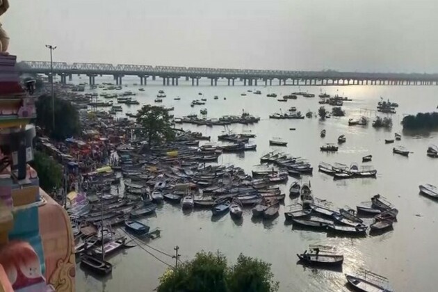 Prayagraj: Ghats submerged, administration on alert as water level in Ganga and Yamuna goes up