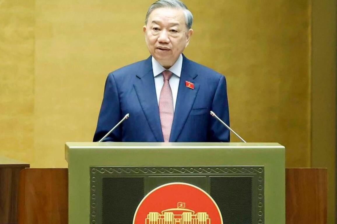 Vietnamese party chief elected state president