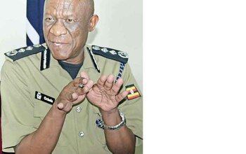 Gwe baakuddemu enjala poliisi ezudde ng'ebifaananyi bigattirire