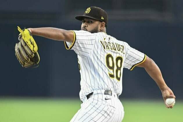 Randy Vasquez, Padres' bullpen look to deck Cards