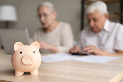 How much can retirees safely spend from their portfolios?