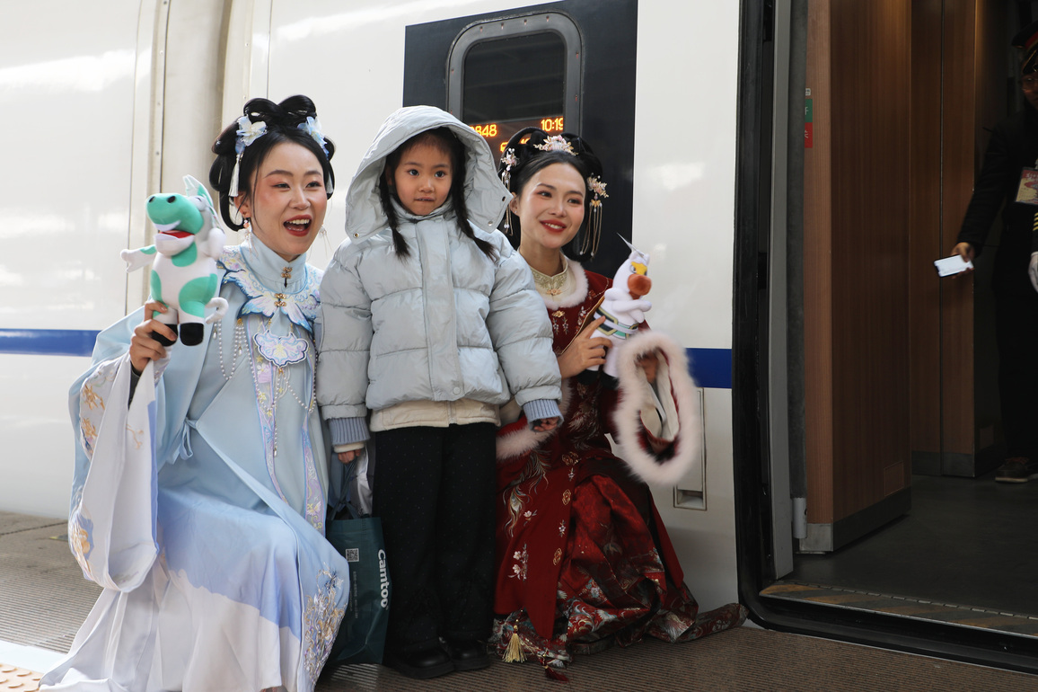 CHINA-GANSU-SPRING FESTIVAL-CONSUMPTION (CN)