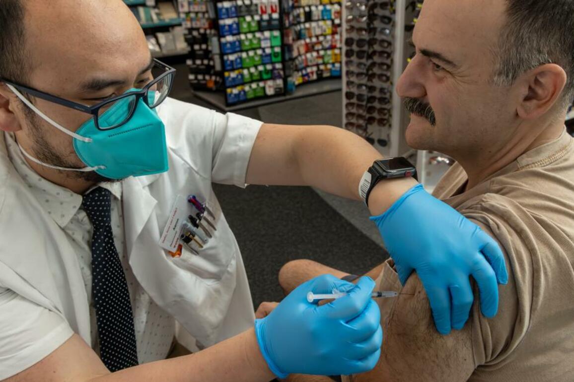 COVID variant NB.1.8.1 spreads as Trump pivots away from vaccines