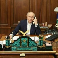 Kremlin explains why Putin avoids social media