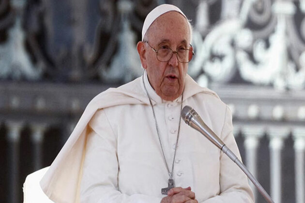 World leaders, Catholics mourn Pope Francis, who dies at 88