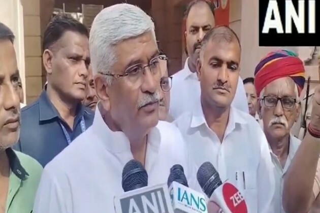Union Minister Gajendra Shekhawat slams Mamata Govt over Murshidabad violence, alleges vote-bank appeasement