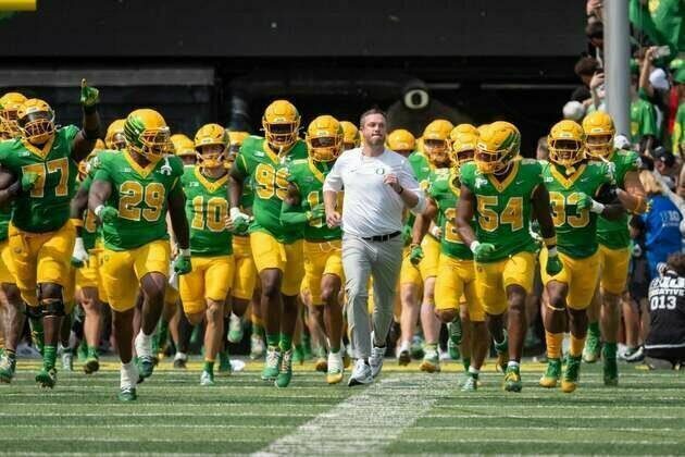 Dan Lanning fires back at Mike Gundy's critique of Oregon's roster spend