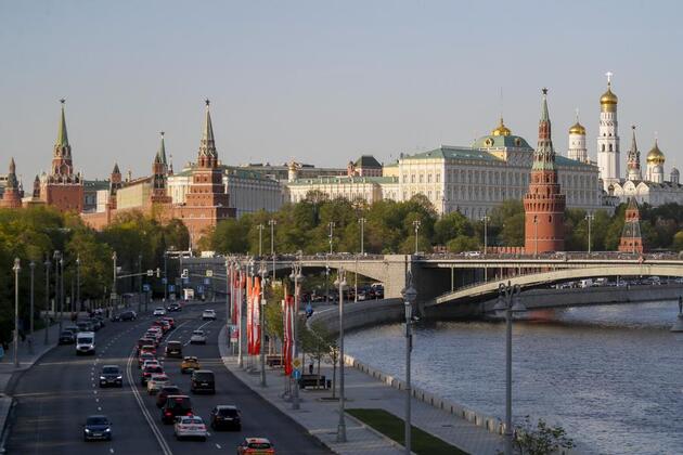 Roundup: Putin-Zelensky meeting not being planned, intense mutual attacks persist